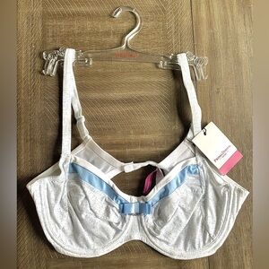 Prima Donna Bra in. 34D- Colour White with Blue ribbon NWT